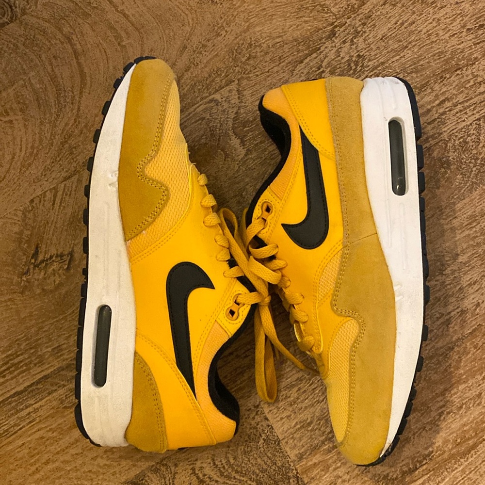 Nike Mens Air Max 1 Premium “University Gold” Euro 40, Men’s 7/Women’s 8
